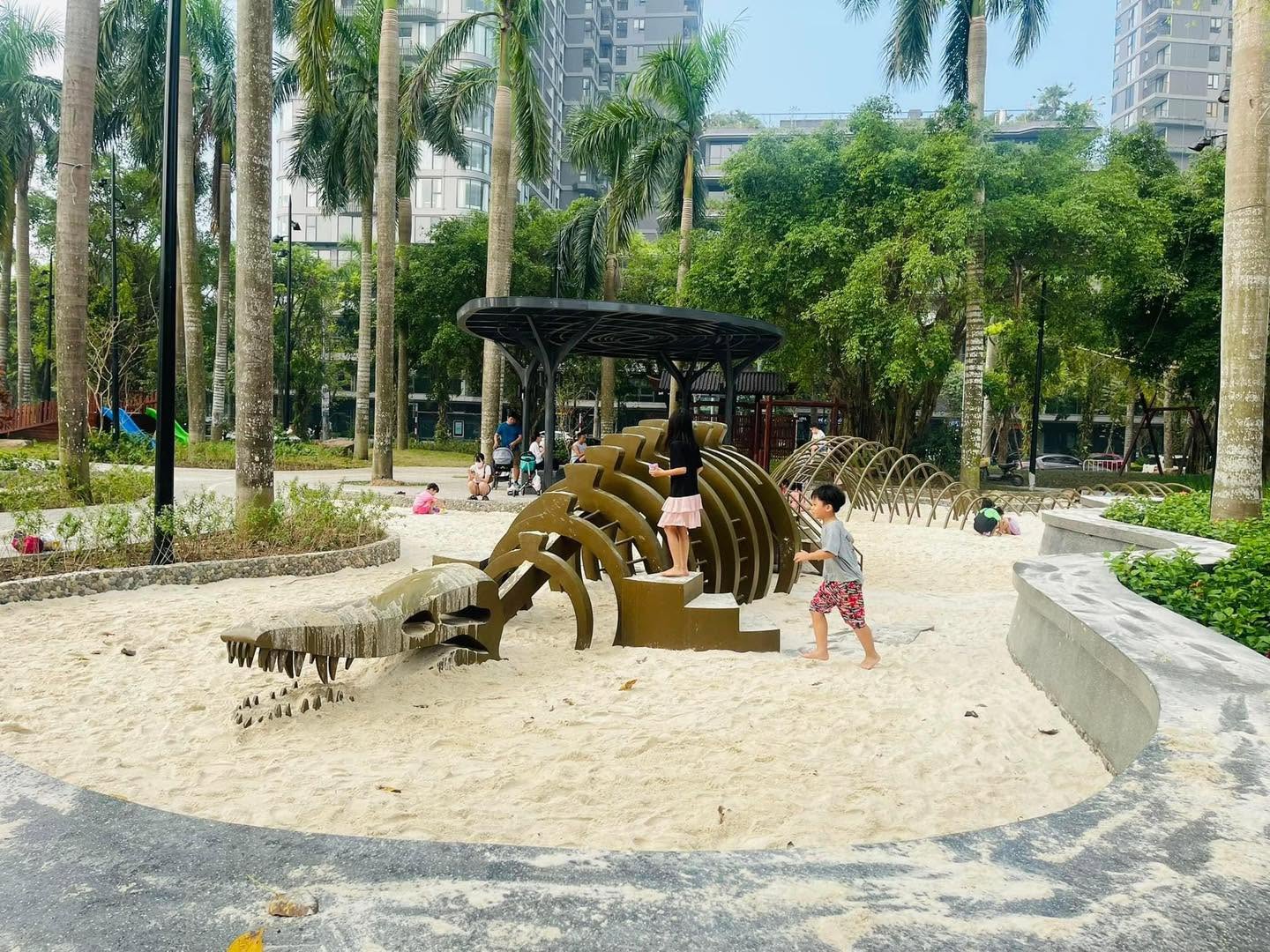 Swan Lake Onsen Ecopark biểu tượng bên Công Viên Hồ Thiên Nga 30 cong vien khung long onsen ecopark